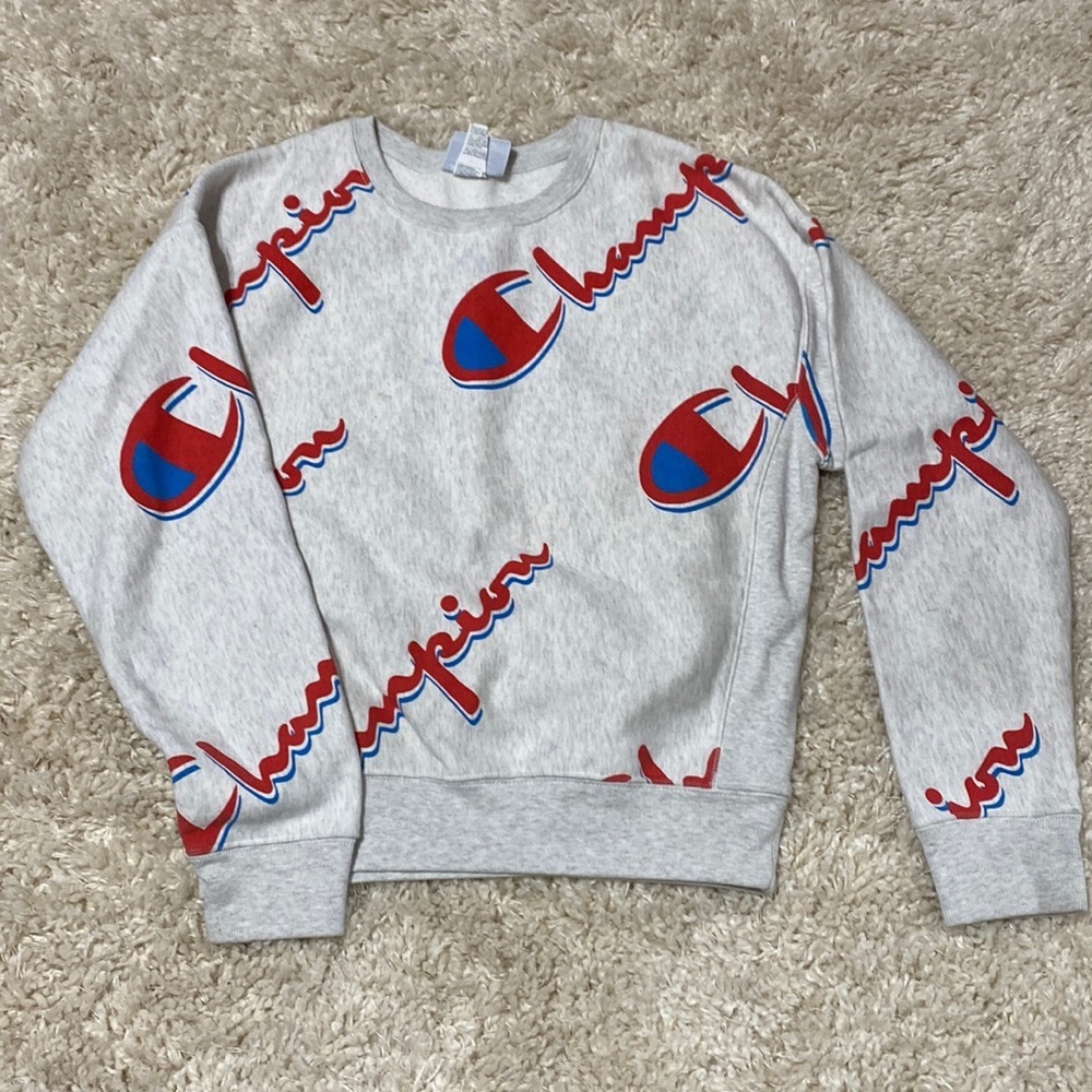 Gray Champion Logo crew neck cotton sweater, size medium
